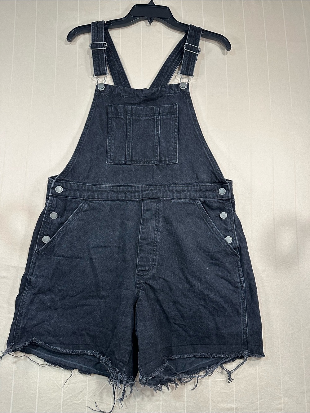 Universal Thread Women's Relaxed Denim Shortalls Overalls in Washed Black 10/30R